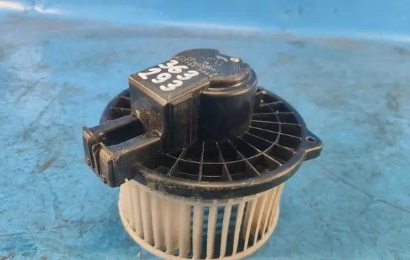 Subaru Forester SJ Heater fan/blower 72223FJ000