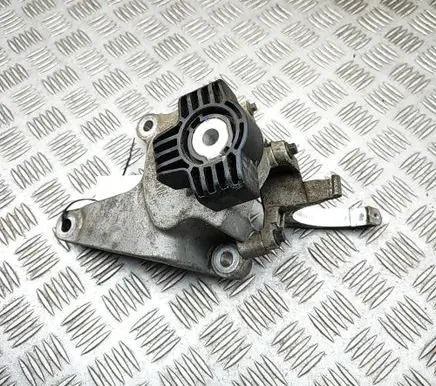 Volvo XC40 Engine mounting bracket 32380056