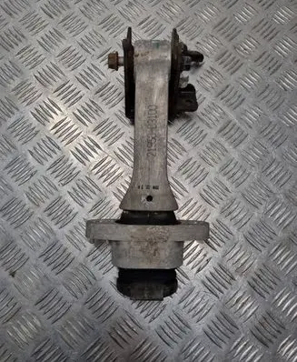 Hyundai Tucson TL Engine mount bracket 21950D3100