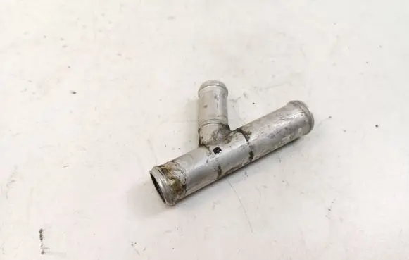 Nissan Juke I F15 Engine coolant pipe/hose