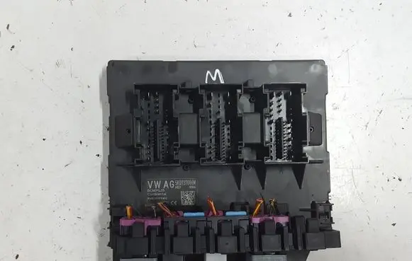 Seat Leon (1P) Comfort/convenience module 5K0937086MXXX 5K0937086M