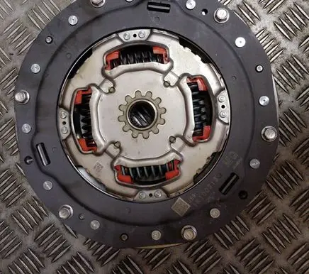 Lexus UX Clutch set kit 1K100313