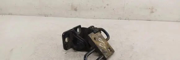 Volkswagen PASSAT B5 Front door lower hinge 4B0831412B