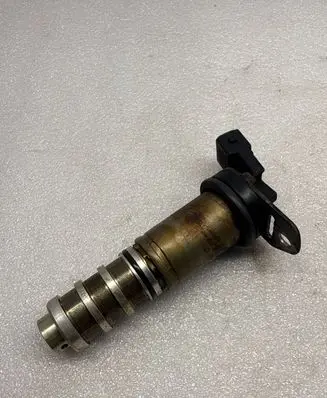 BMW X6 E71 Camshaft vanos timing valve 7561265