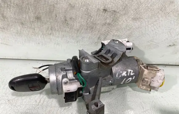 Mitsubishi Outlander Ignition lock