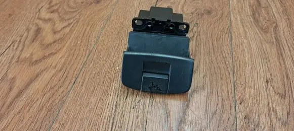 Renault Espace IV Hand parking brake switch 8200550545
