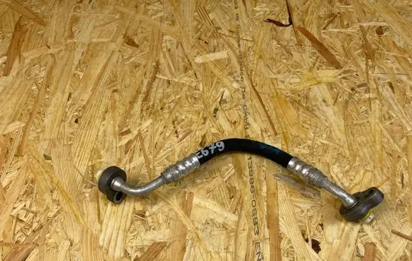 Volvo V40 Air conditioning (A/C) pipe/hose