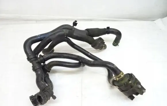 Renault Laguna I Engine coolant pipe/hose 924000004N