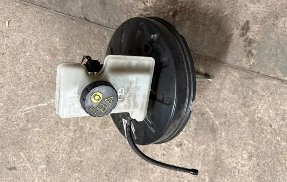 Seat Leon (5F) Brake booster 5Q1614105CK