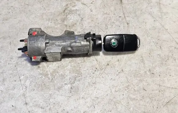 Skoda Octavia Mk1 (1U) Ignition lock 4B0905851C