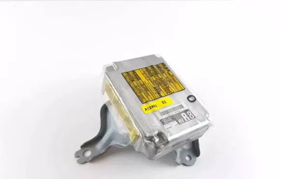 Lexus RX 330 - 350 - 400H Airbag control unit/module 8917048150