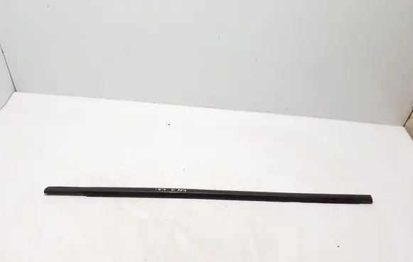 Fiat Tipo Front door glass trim molding 52068510