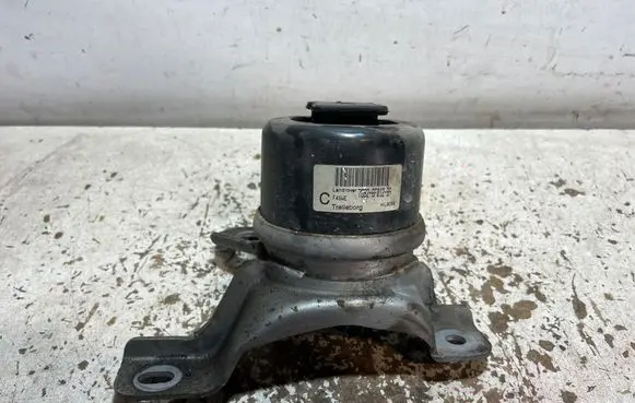 Land Rover Freelander 2 - LR2 Engine mount bracket 7G926F012BA HL8088
