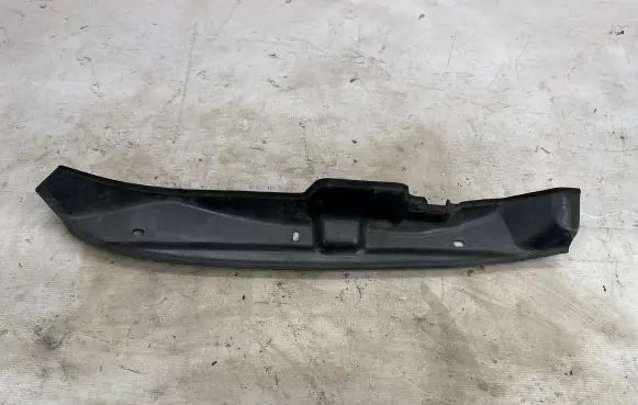 Fender end trim