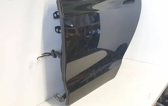Tesla Model S Rear door