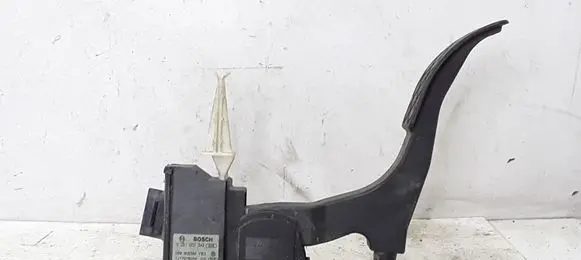 Skoda Octavia Mk1 (1U) Accelerator throttle pedal 1J1721503K 0281002342
