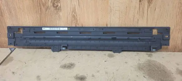 BMW 4 F32 F33 Radiator mount bracket 17118625433