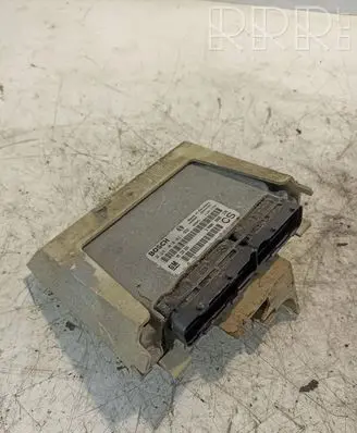 Volkswagen Golf IV Engine control unit/module 09133269 28SA4222 0281010021