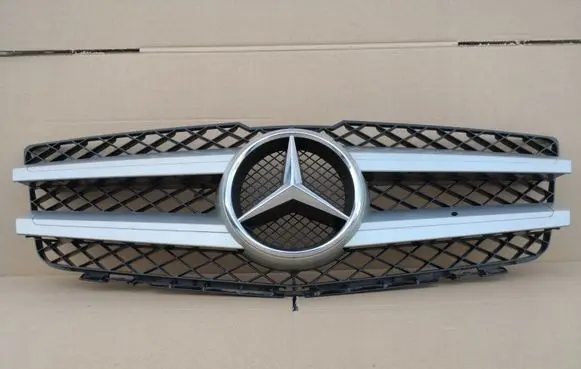 Mercedes-Benz GLK (X204) Front bumper upper radiator grill A2048880283