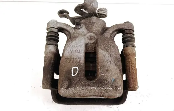 Volkswagen PASSAT B8 USA Rear brake caliper