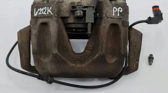 Mercedes-Benz E W212 Front brake caliper