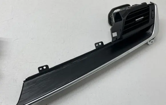 Nissan Qashqai J12 Dash center air vent grill 687606RR1A 5009029301 02105051735