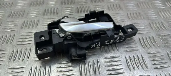 Ford S-MAX Front door interior handle 6M21U22601