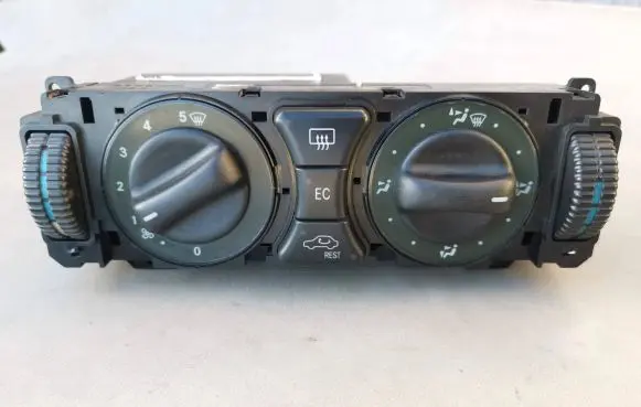 Mercedes-Benz E W210 Climate control unit 2108303185 9140010371