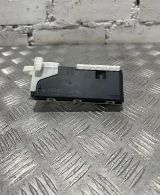 Mercedes-Benz E W213 Tailgate/trunk control unit/module A2139000500