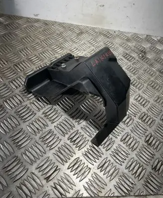 Volvo XC40 Battery bracket 8890082169 32132861
