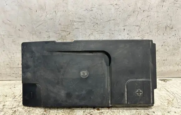 Opel Insignia A Battery box tray cover/lid 13330946