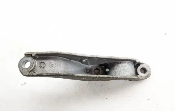 BMW 7 G11 G12 Sway bar bush bracket, front 6861473