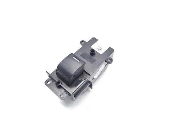 Honda CR-V Electric window control switch 35770-SWA-G010-M2 C8H-HW1-G0 F000251-AB