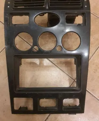 Dash center air vent grill