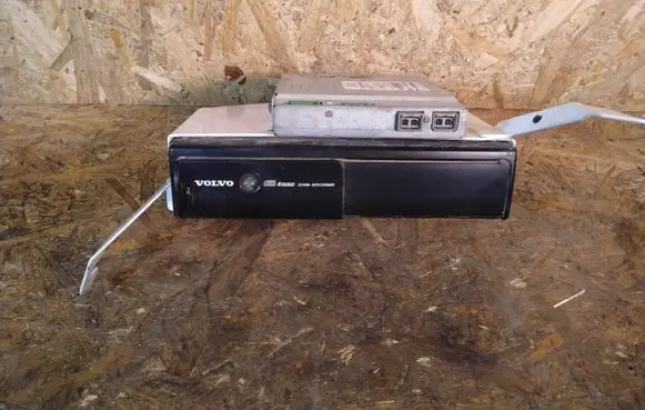 Volvo S60 CD/DVD changer 8651018 Y8035001