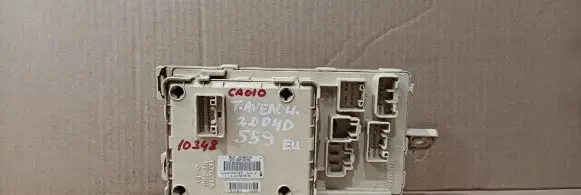Toyota Avensis T250 Fuse module 82641CA010F 905762 82641CA010