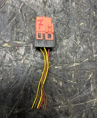 BMW 5 E60 E61 Other relay 1742690 1263 V23134E52X344