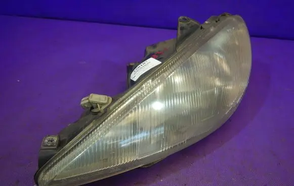 Peugeot 206 Headlight/headlamp