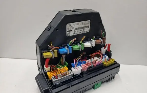 Mercedes-Benz C W204 SAM control unit A2129008007 2129008007