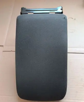 Volkswagen Jetta VI Other center console (tunnel) element 