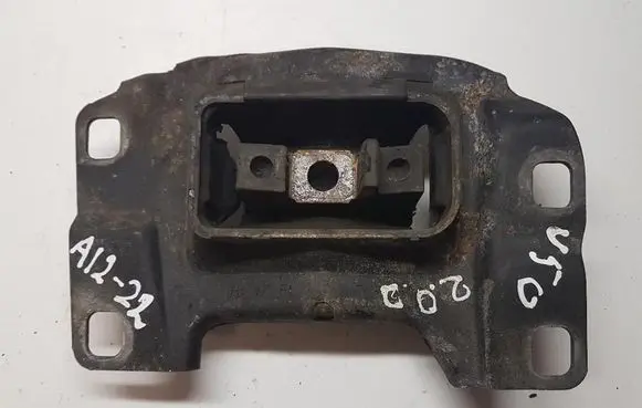 Volvo V50 Engine mount bracket 349249L