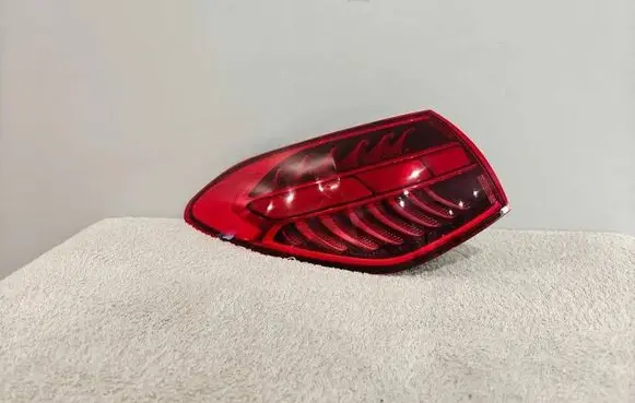 Rear/tail lights