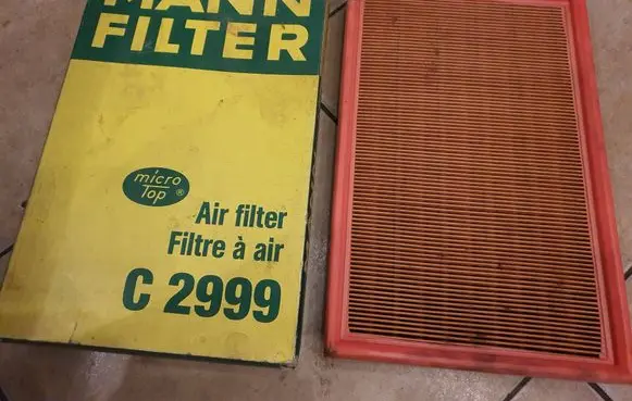 Opel Calibra Air filter C2999 SB224