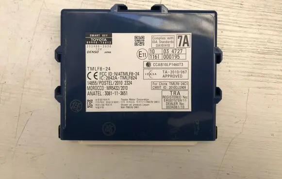 Lexus CT 200H Keyless (KESSY) go control unit/module 8999076012 2329003030