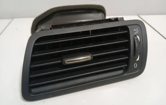 Volkswagen PASSAT CC Dash center air vent grill 3C2819701E TT0024 P0110956
