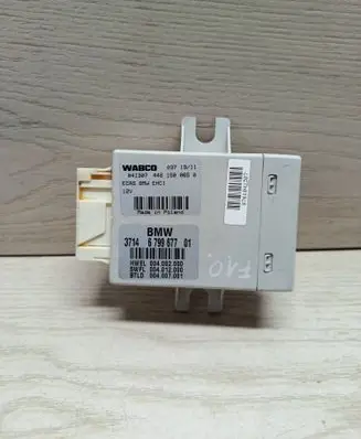 BMW 5 F10 F11 Air suspension control unit module (rear) 4461500650 6799677 004002000