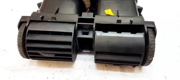 Opel Astra G Dash center air vent grill 90560344