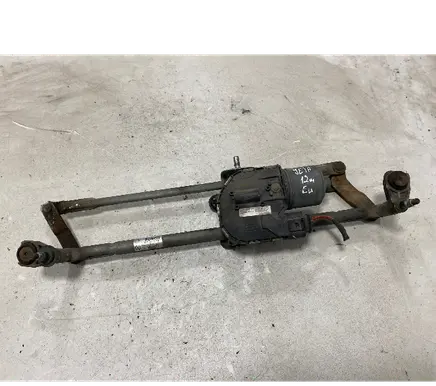 Volkswagen Jetta VI Front wiper linkage and motor 1K1955023H 3397021283 190510