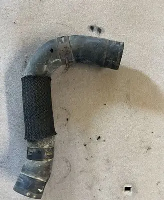 Peugeot 4007 Engine coolant pipe/hose