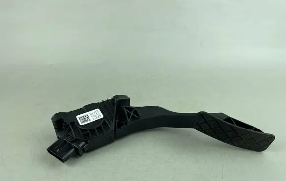 Volkswagen Golf VIII Accelerator throttle pedal 5Q2723503F